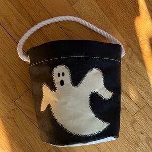 Black and White Ghost Bucket Bag